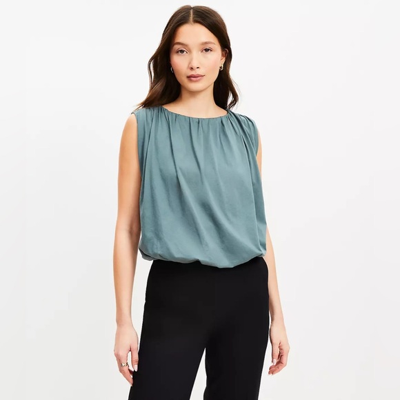 LOFT Tops - LOFT Teal Pleated Sleeveless Blouse